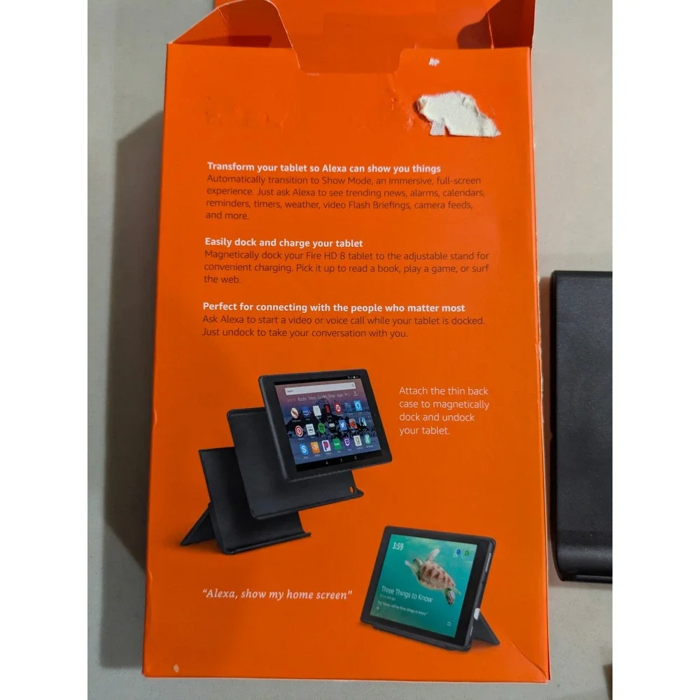 Amazon Fire‎ HD 8 (7th Gen) 32 GB, Wi-Fi, 8 in - Black + SHOW mode Dock Bundle